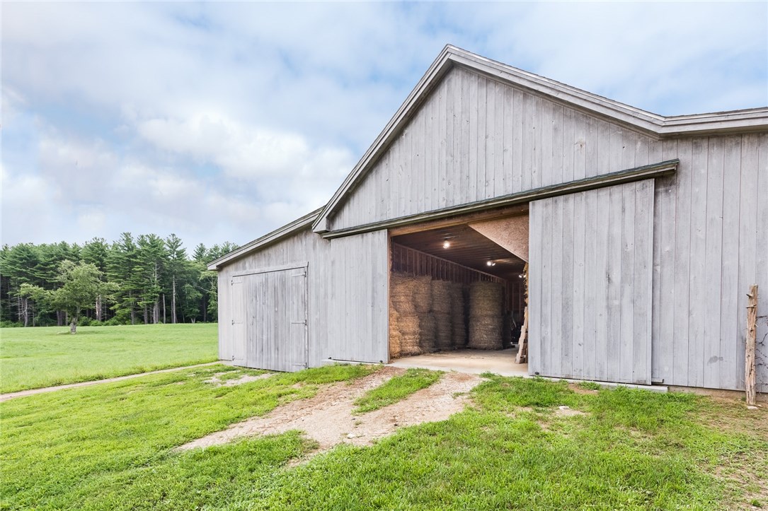 459 Log Road Smithfield, RI 02917 - Photo 9 of 40
