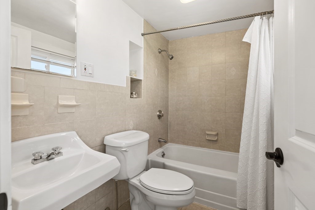 53-55 Willow Road Nahant, MA 01908 - Photo 26 of 42 Gallery Image 26