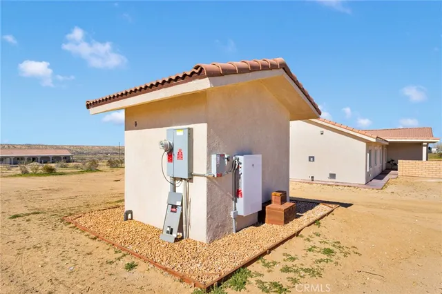 $1,495,000 | 24589 Burngan Avenue, Oro Grande, CA 92368