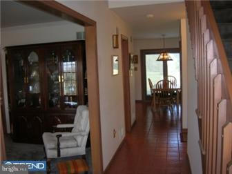 1069 Hilltop Road Leesport, PA 19533 - Photo 5 of 12 Foyer