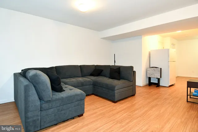 $2,600 | 6410 Andrew Matthew Terrace, Springfield, VA 22150