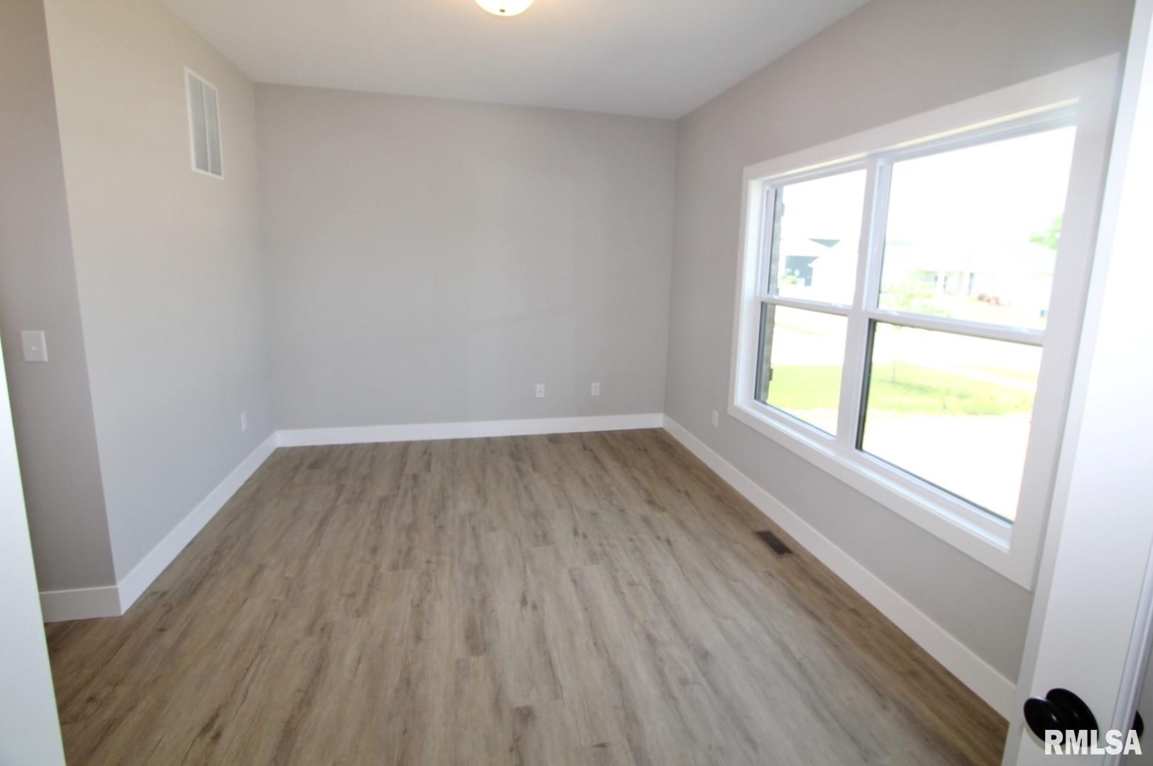 106 Samuel Court Washington, IL 61571 - Photo 12 of 57