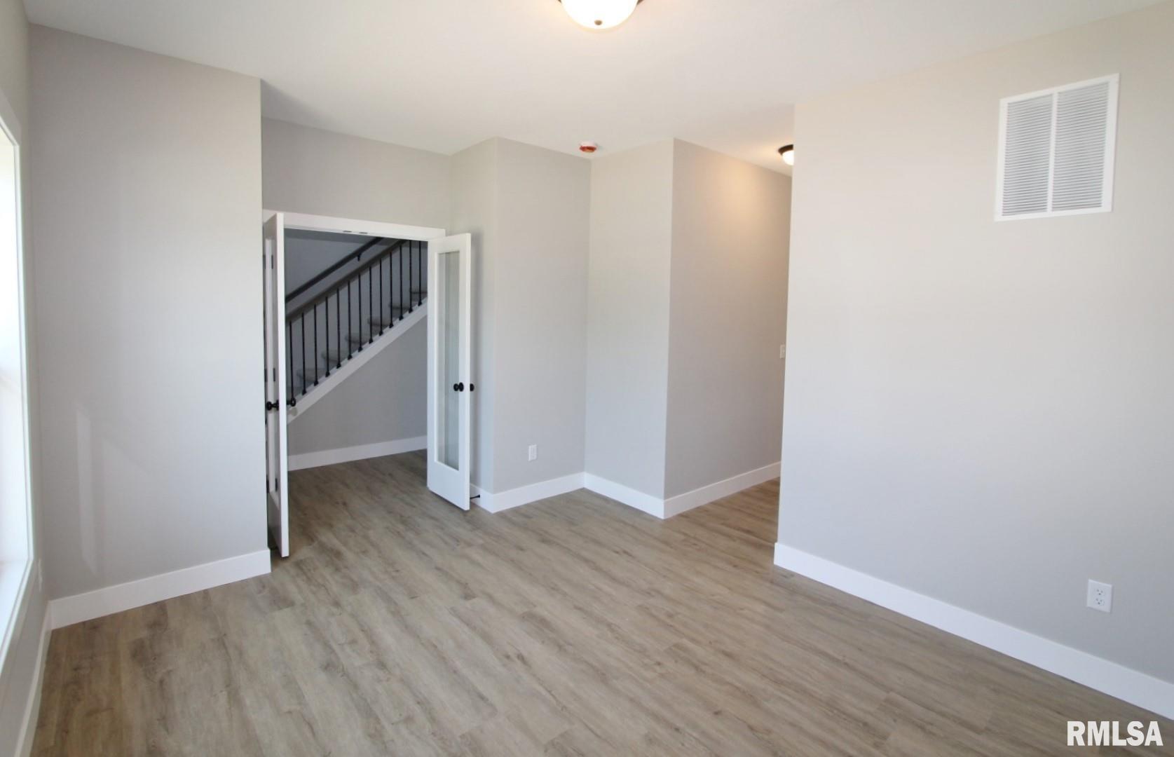 106 Samuel Court Washington, IL 61571 - Photo 13 of 57