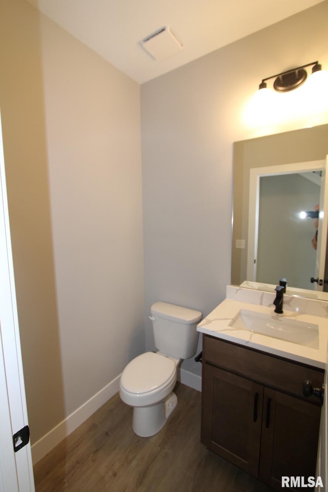 106 Samuel Court Washington, IL 61571 - Photo 14 of 57