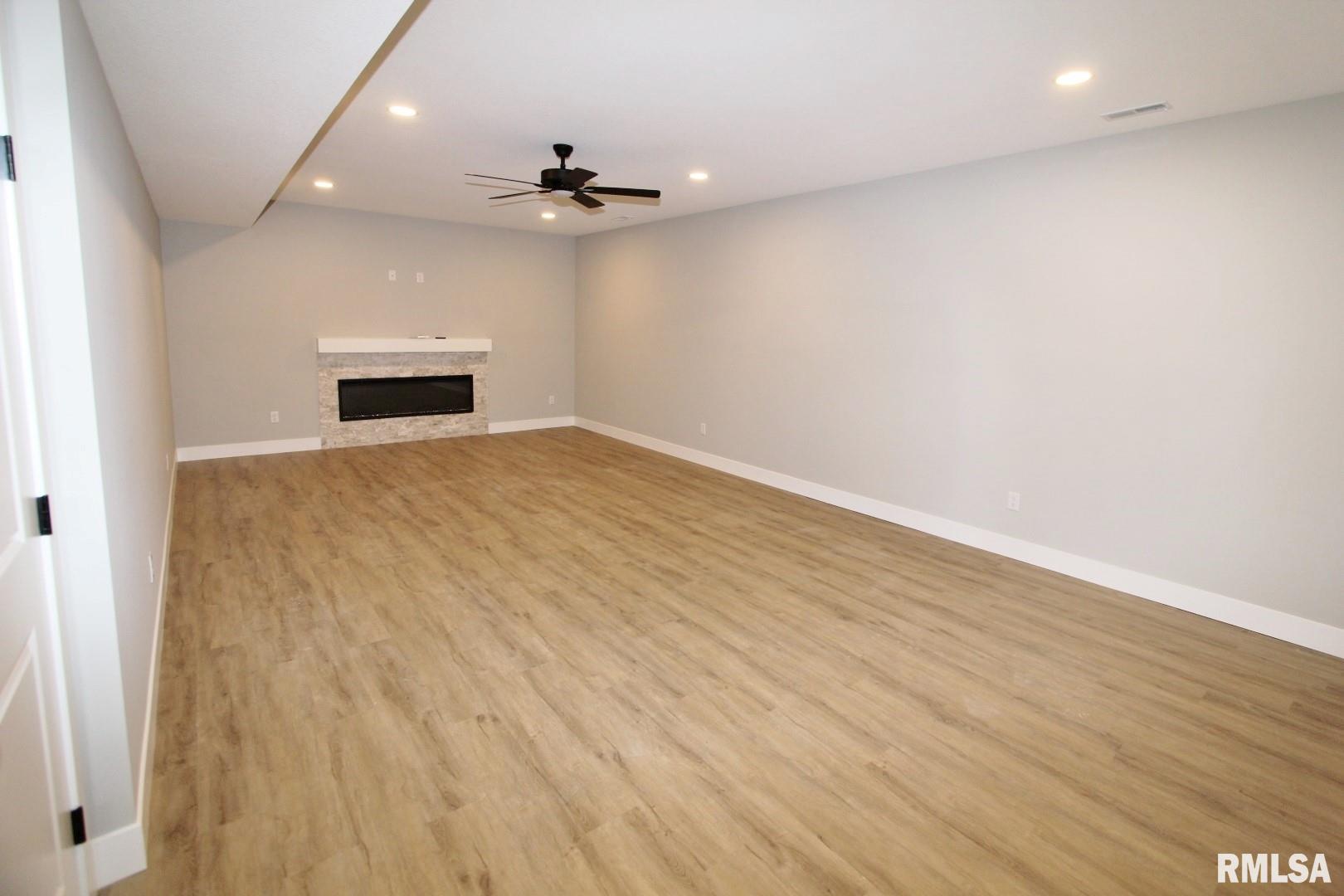 106 Samuel Court Washington, IL 61571 - Photo 44 of 57