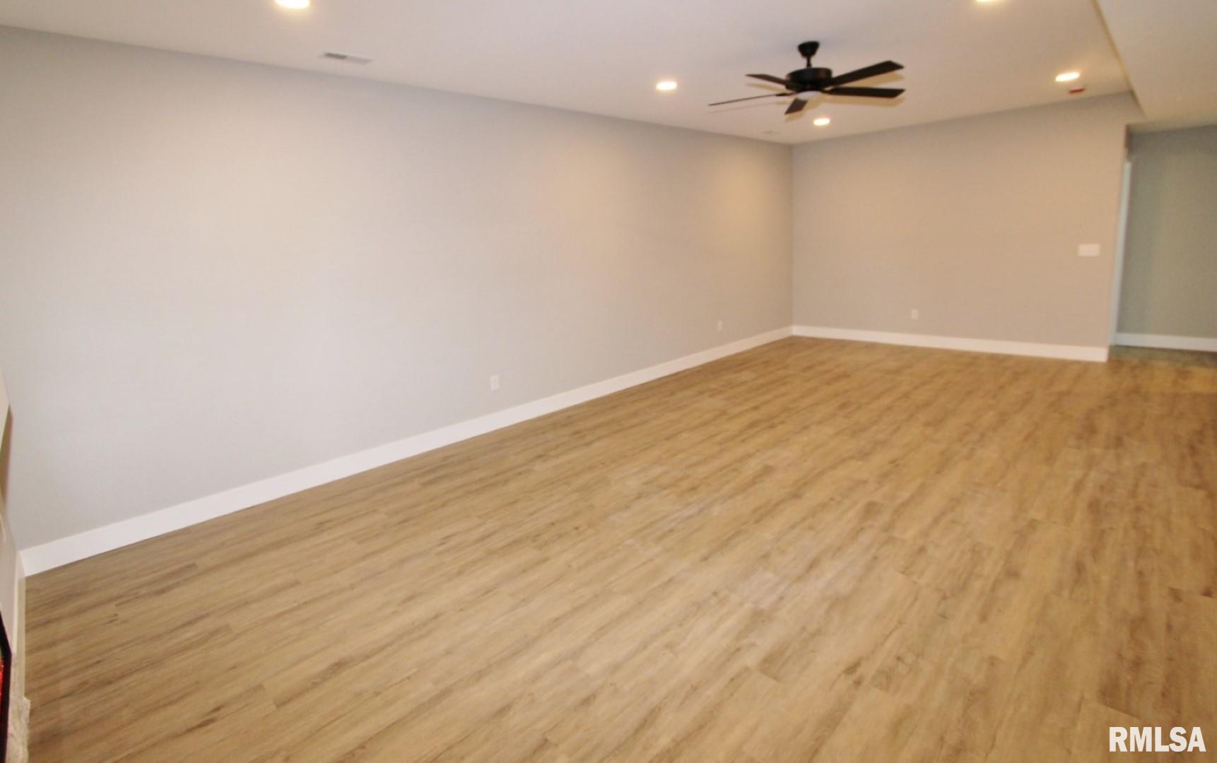 106 Samuel Court Washington, IL 61571 - Photo 47 of 57