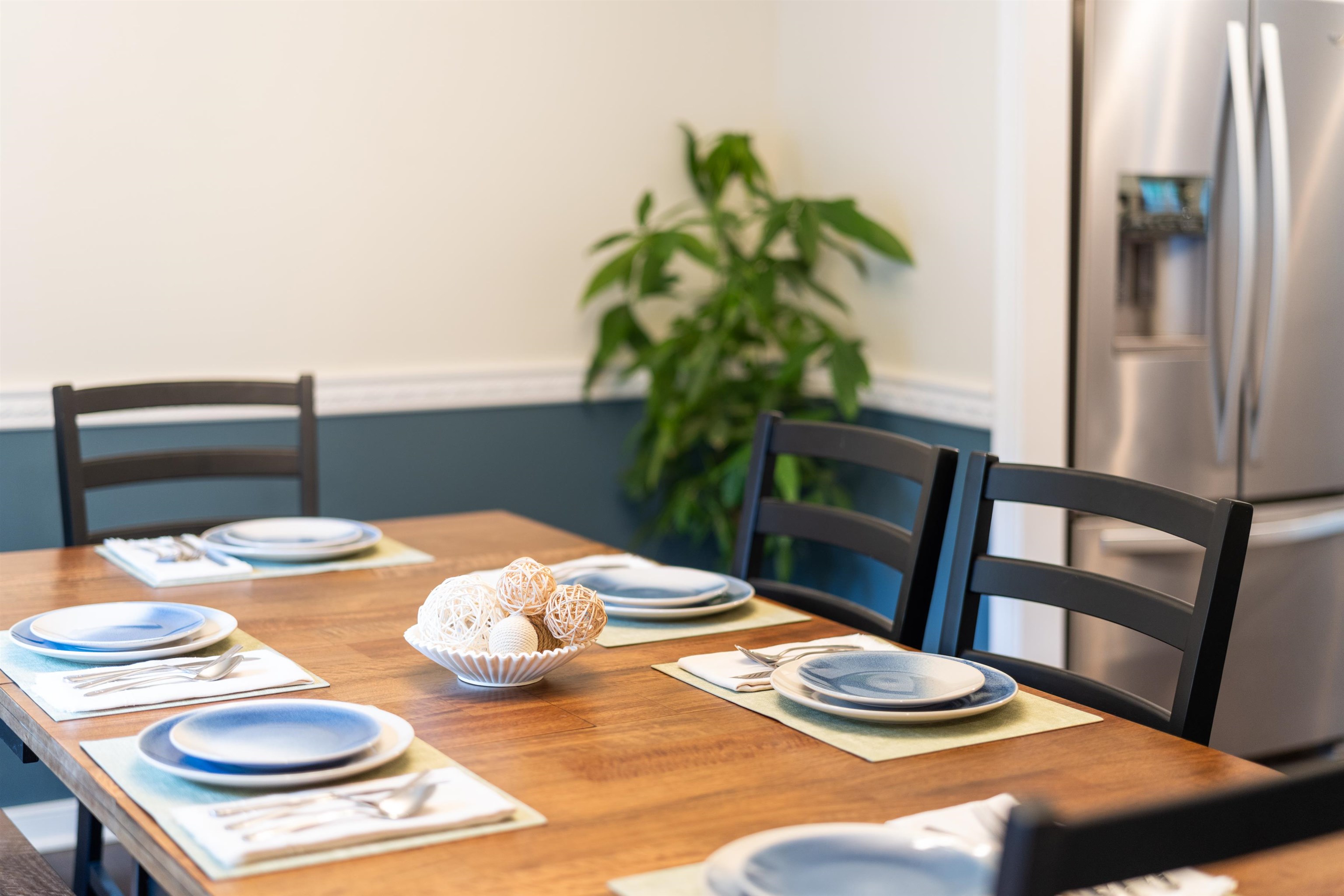 10 Zephyr Road Palmyra, VA 22963 - Photo 27 of 72 a close view of dining table