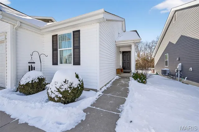 $272,900 | 2288 Windswept Farms Drive, Eureka, MO 63025