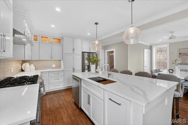 $874,900 | 727 Marshall Avenue, St. Louis, MO 63119
