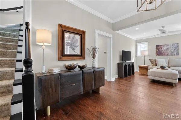 $874,900 | 727 Marshall Avenue, St. Louis, MO 63119