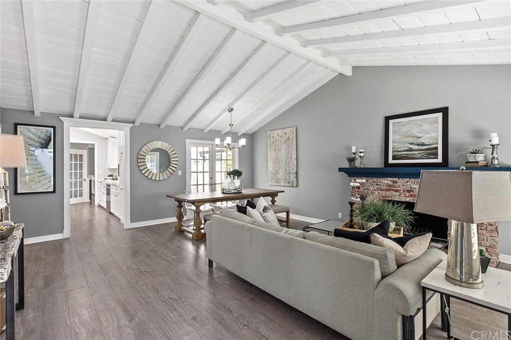 2521 Crestview Drive Newport Beach, CA 92663 - Photo 4 of 45