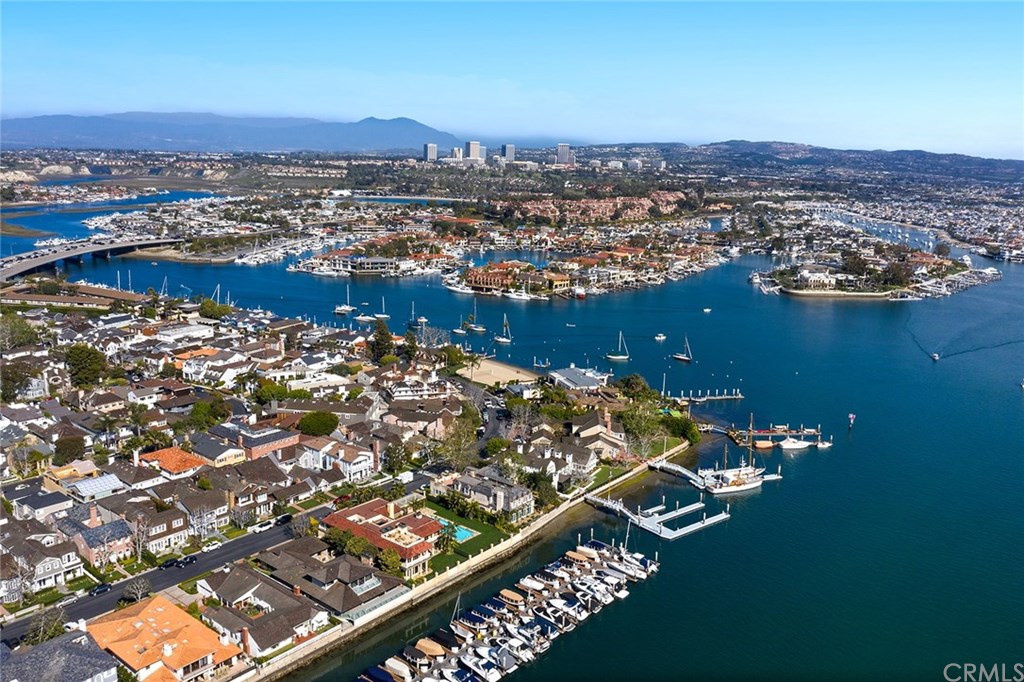 2521 Crestview Drive Newport Beach, CA 92663 - Photo 36 of 45