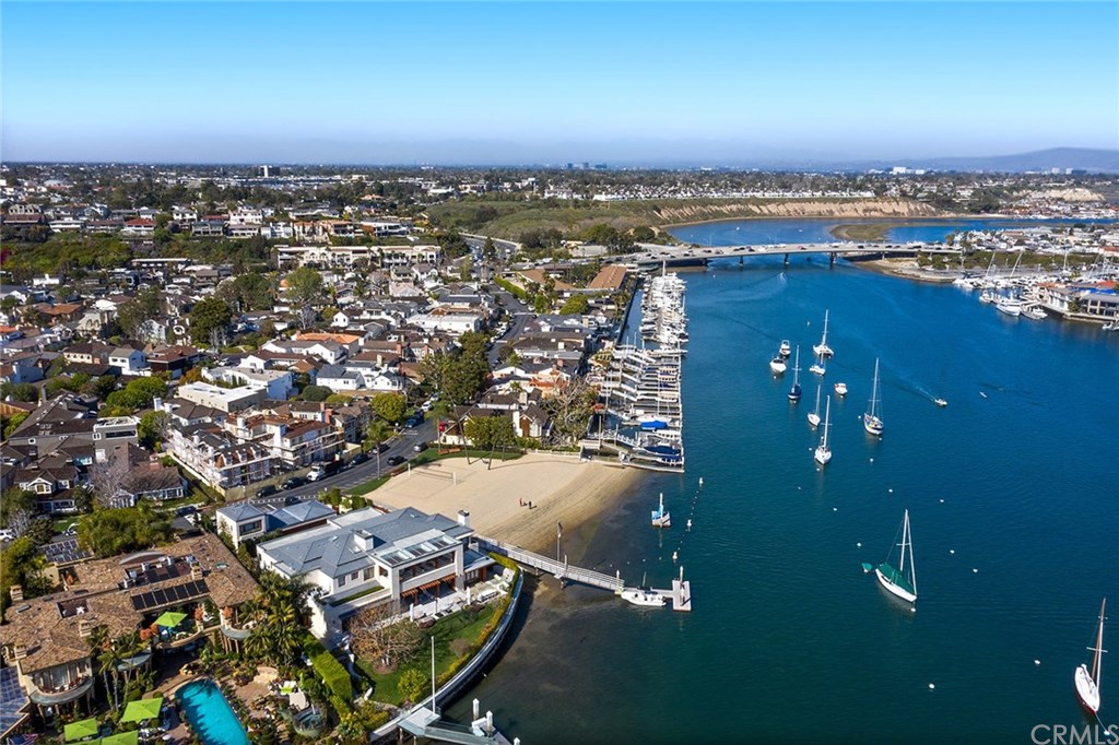 2521 Crestview Drive Newport Beach, CA 92663 - Photo 37 of 45