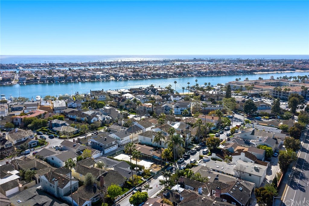 2521 Crestview Drive Newport Beach, CA 92663 - Photo 40 of 45