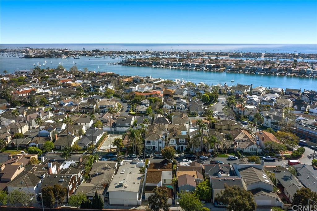 2521 Crestview Drive Newport Beach, CA 92663 - Photo 42 of 45