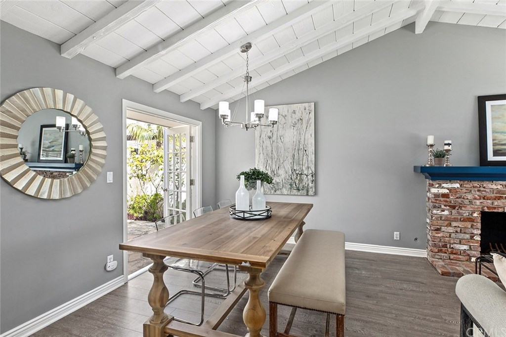 2521 Crestview Drive Newport Beach, CA 92663 - Photo 6 of 45