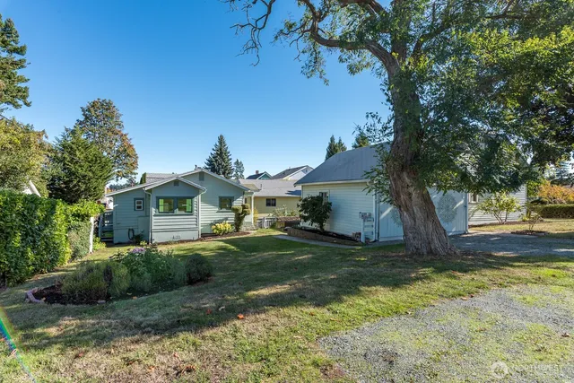 $649,000 | 1520-1518 10th Street, Anacortes, WA 98221