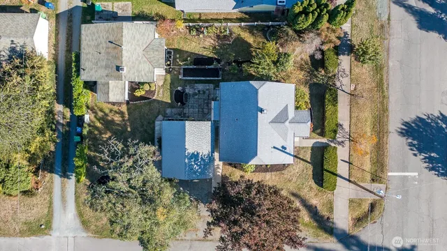 $649,000 | 1520-1518 10th Street, Anacortes, WA 98221