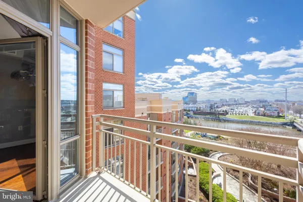 $2,200 | 3600 South Glebe Road, Unit 721W, Arlington, VA 22202