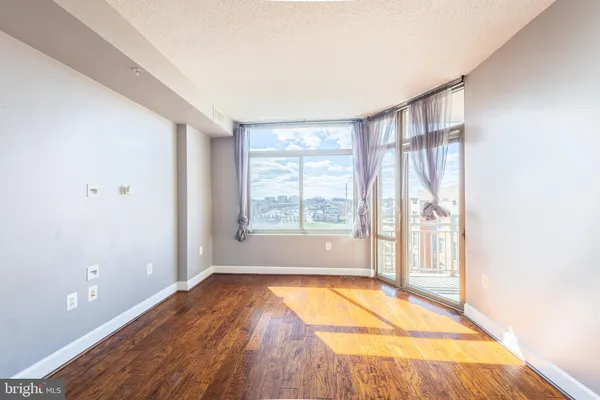 $2,200 | 3600 South Glebe Road, Unit 721W, Arlington, VA 22202