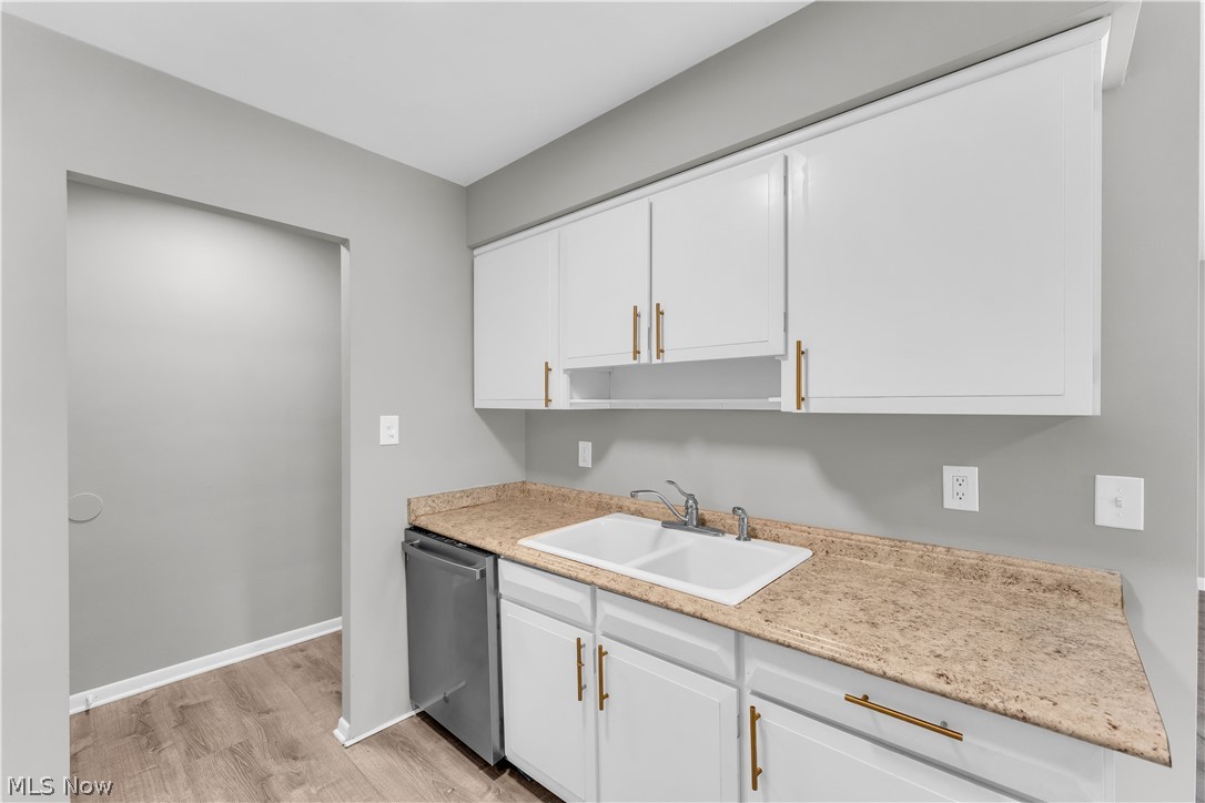 2537 Noble Road, Unit 301 Cleveland Heights, OH 44121 - Photo 8 of 21