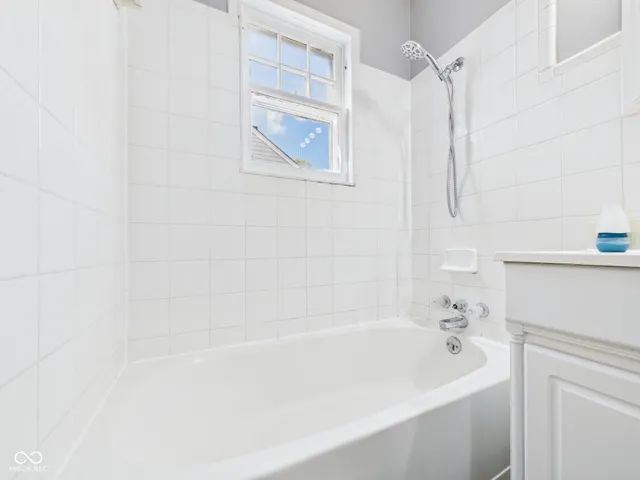 $105,000 | 711 East 32nd Street, Anderson, IN 46016