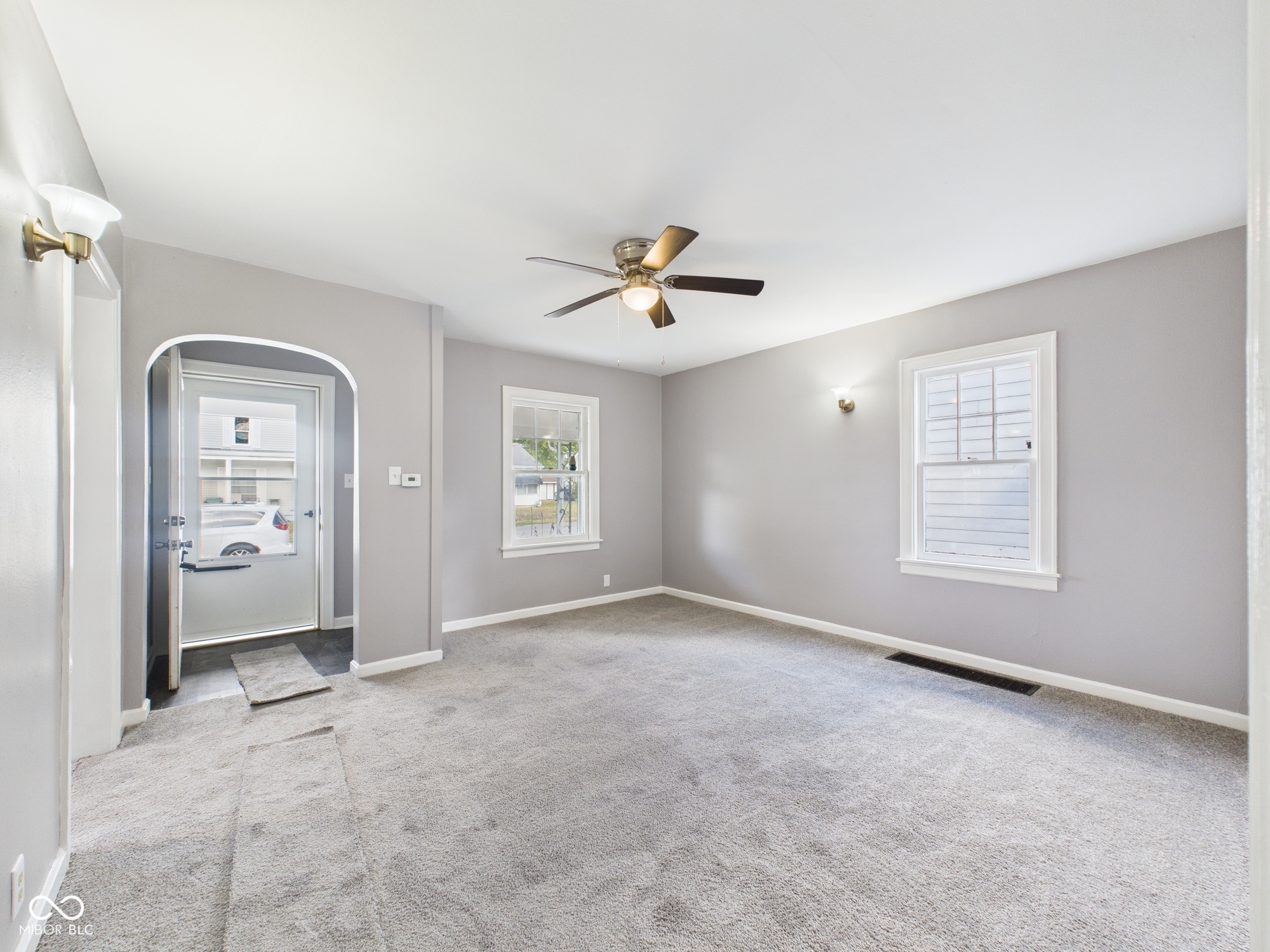 711 East 32nd Street Anderson, IN 46016 - Photo 3 of 20