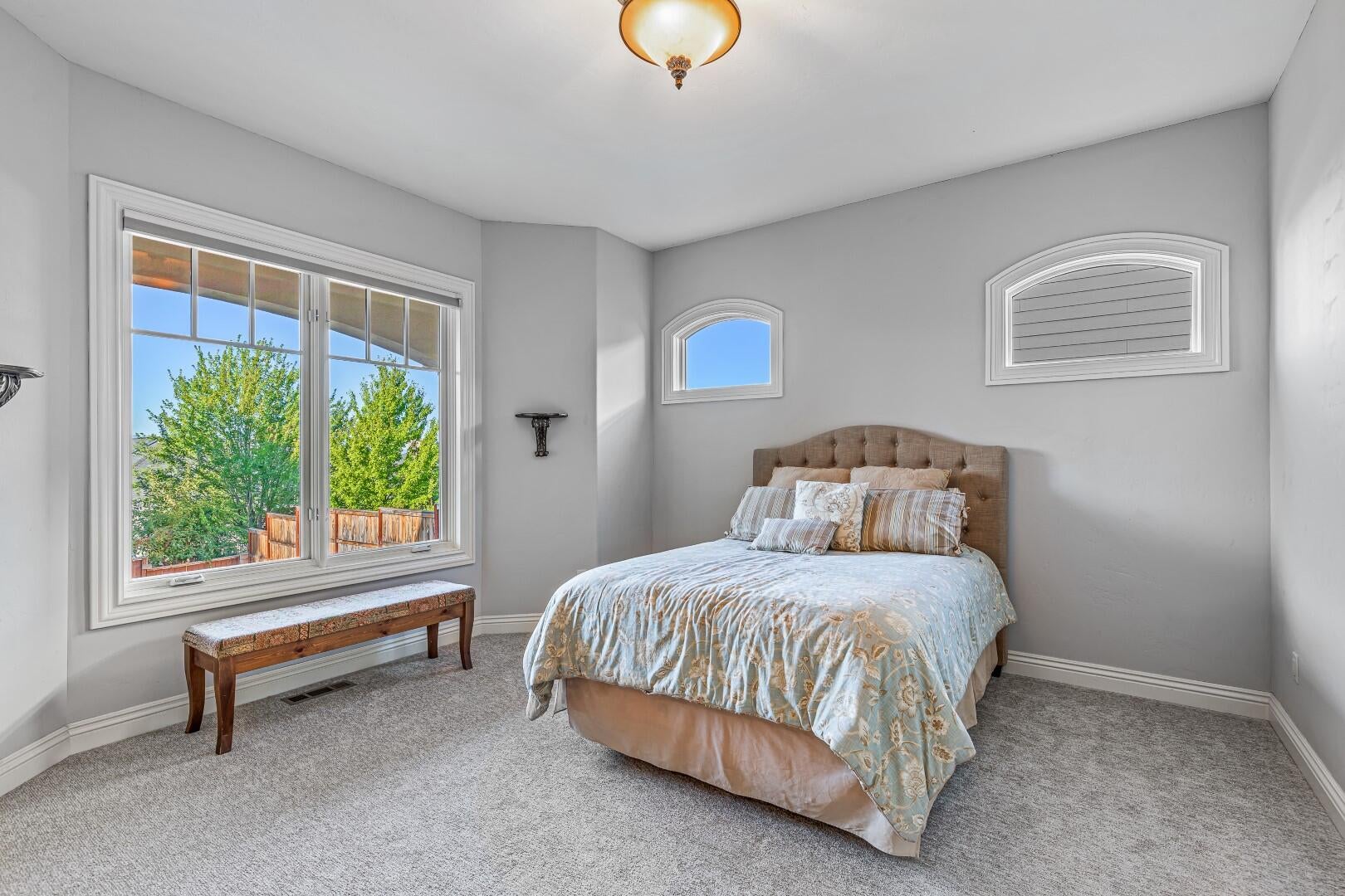 4270 Evening Ridge Terrace Medford, OR 97504 - Photo 51 of 89 9R9A9180