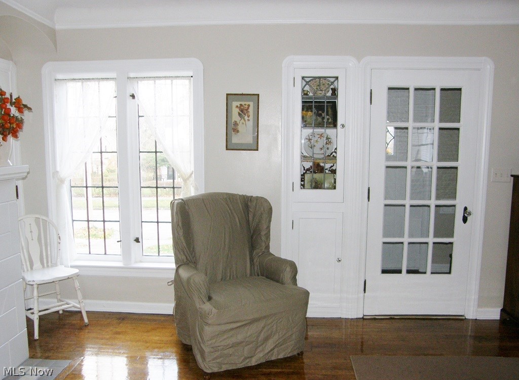 3674 Woodridge Road Cleveland, OH 44121 - Photo 8 of 23 Gallery Image 8