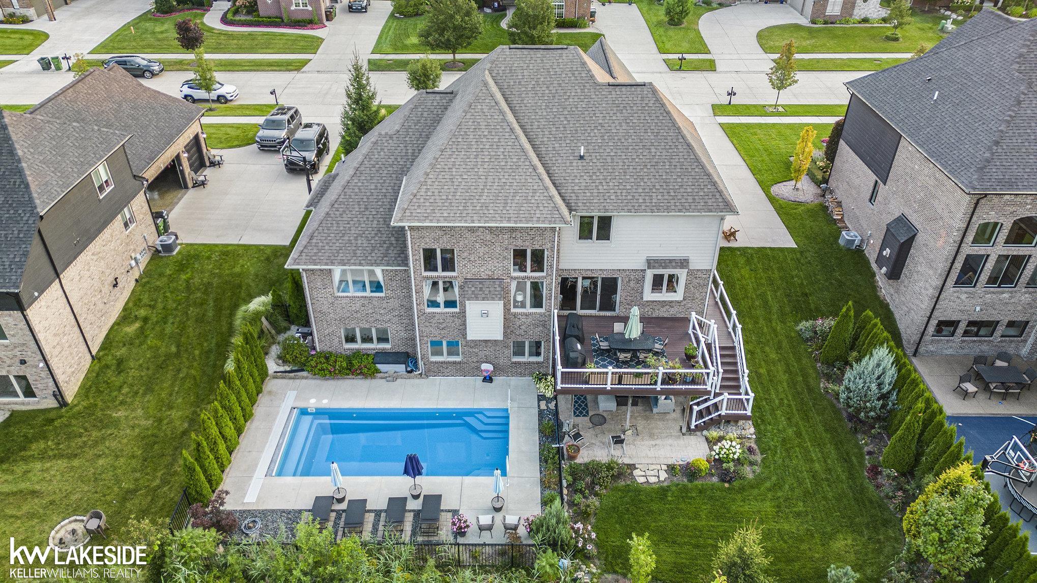 6421 Creekside Drive Utica, MI 48316 - Photo 53 of 53 50155170-d0aae33d-fe0a-479d-8837-3e730002a22c.JPG