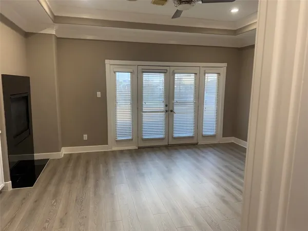 $4,700 | 332 Asbury Street, Houston, TX 77007