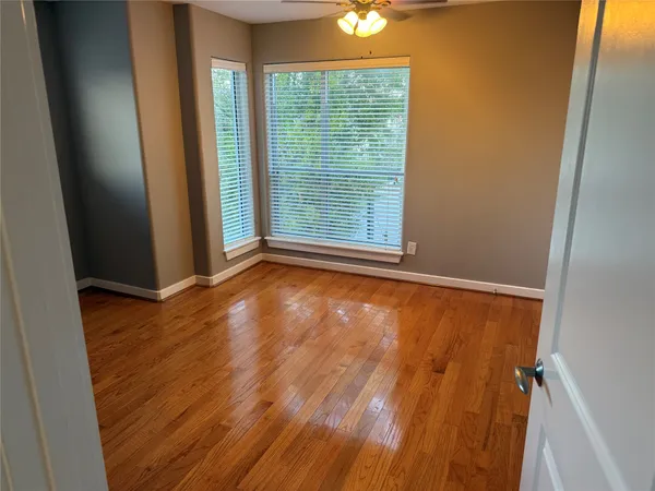 $4,500 | 332 Asbury Street, Houston, TX 77007