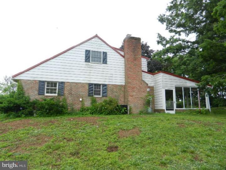 32 Lake Road Oley, PA 19547 - Photo 3 of 25 Gallery Image 3