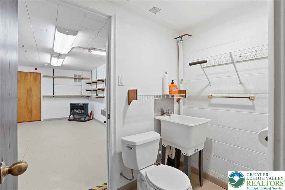 1670 Lindberg Road Bethlehem, PA 18020 - Photo 29 of 29 Gallery Image 29