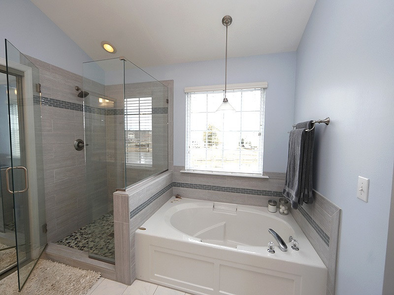 10519 Chandler Way Raleigh, NC 27614 - Photo 16 of 25 Master Bath/Spa