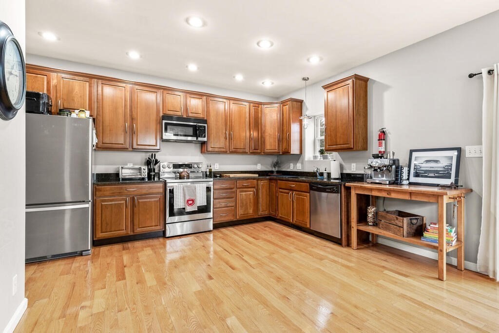 1 Milton Ridge Road, Unit F Lynn, MA 01902 - Photo 10 of 42 Gallery Image 10
