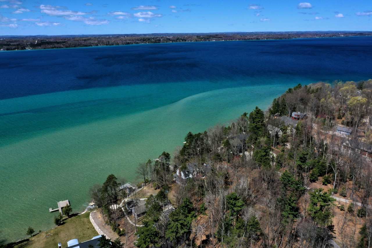 9067 Skegemog Point Road Williamsburg, MI 49690 - Photo 52 of 53 1887093-51.JPG