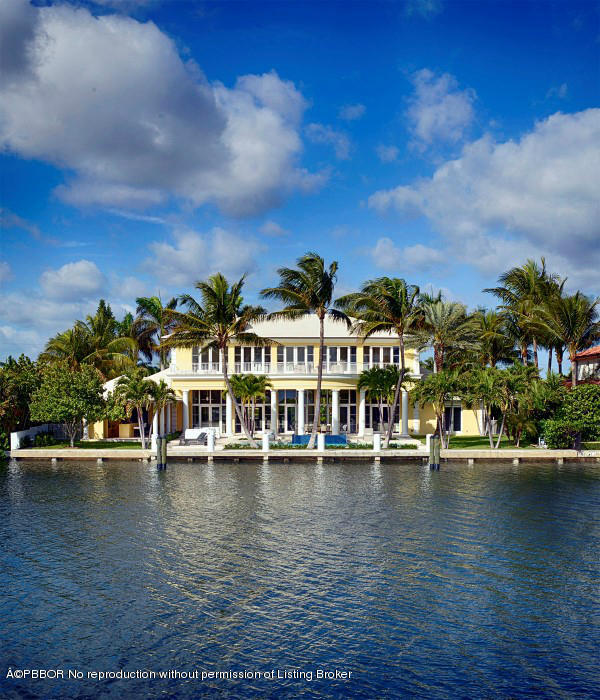 85 Curlew Road Manalapan, FL 33462 - Photo 28 of 30 a view of residential houses with outdoor space