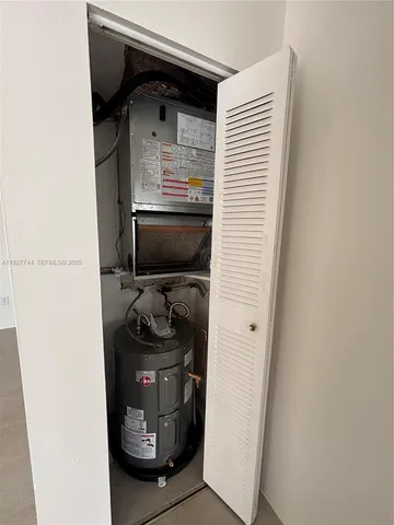 $2,300 | 7725 Southwest 86th Street, Unit A1214, Miami, FL 33143