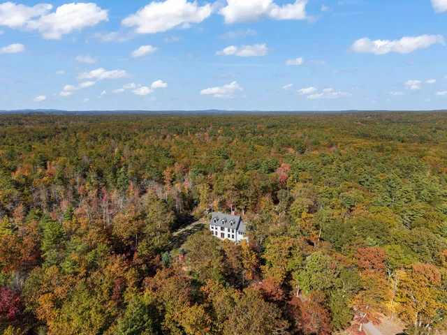 $1,200,000 | 3 Bhoireann Lane, York, ME 03909