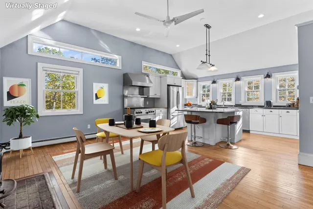 $1,200,000 | 3 Bhoireann Lane, York, ME 03909