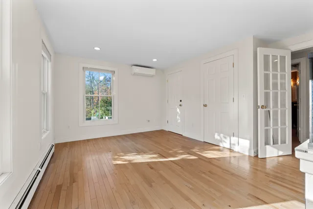 $1,200,000 | 3 Bhoireann Lane, York, ME 03909