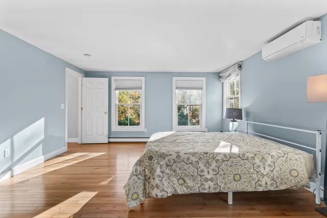 $1,200,000 | 3 Bhoireann Lane, York, ME 03909