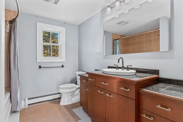 $1,200,000 | 3 Bhoireann Lane, York, ME 03909