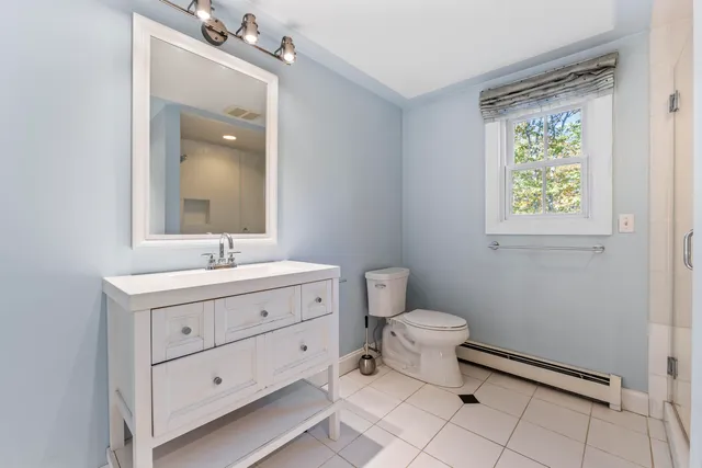 $1,200,000 | 3 Bhoireann Lane, York, ME 03909