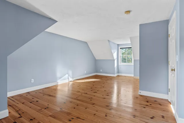 $1,200,000 | 3 Bhoireann Lane, York, ME 03909