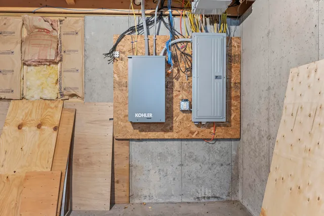 $1,200,000 | 3 Bhoireann Lane, York, ME 03909