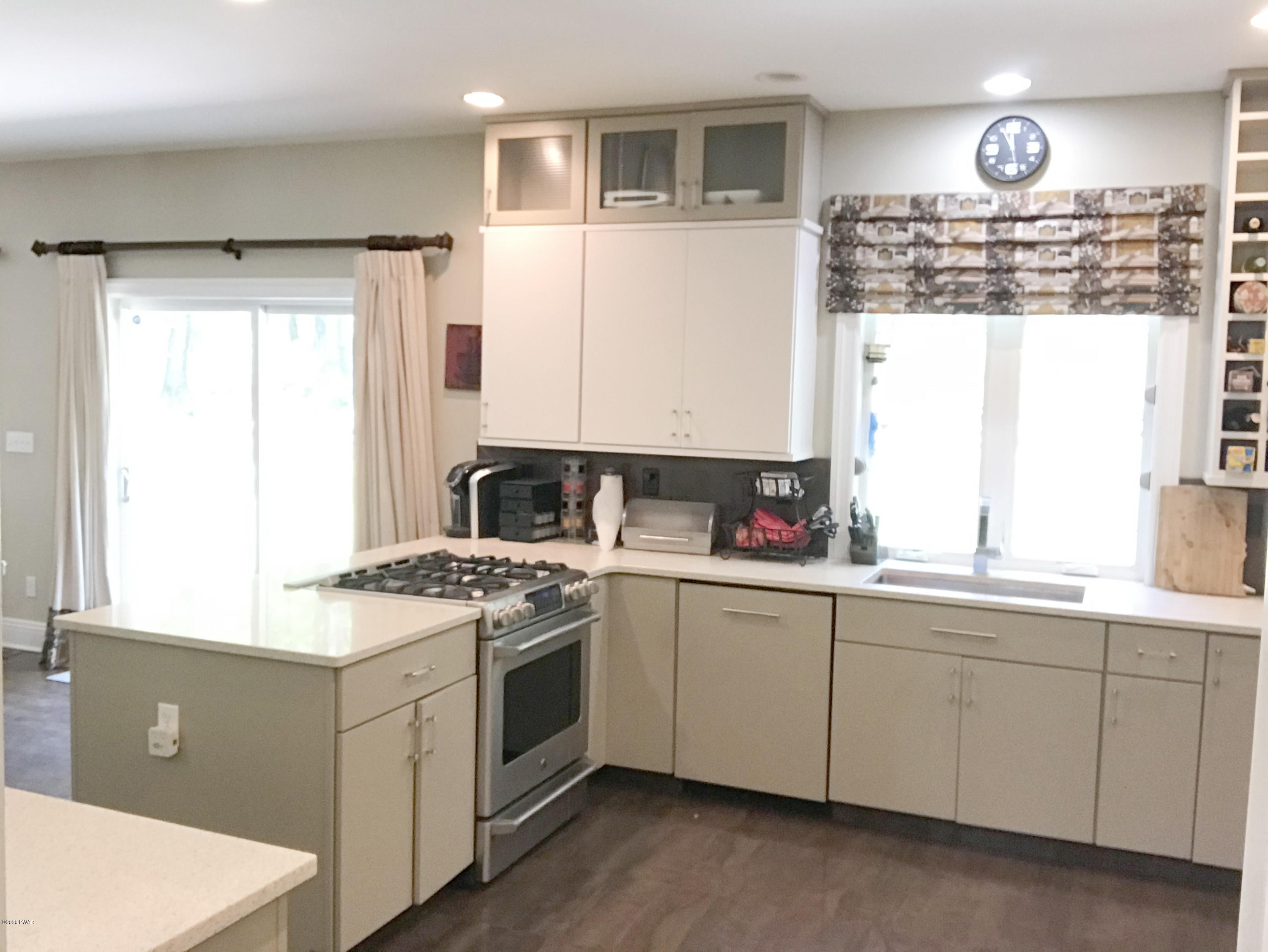127 Nitche Road Shohola, PA 18458 - Photo 9 of 42 kitchen