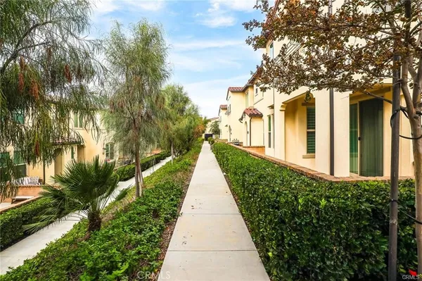 $4,400 | 53 Savannah, Lake Forest, CA 92630