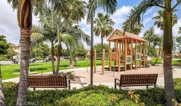 $4,400 | 53 Savannah, Lake Forest, CA 92630